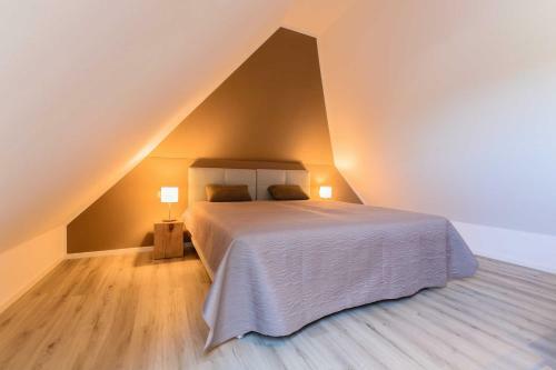 Haus Lotsenberg Apartments Mit 8 Ferienwohnungen