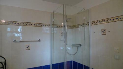 Apartamento Ferienwohnungen Auf R�gen