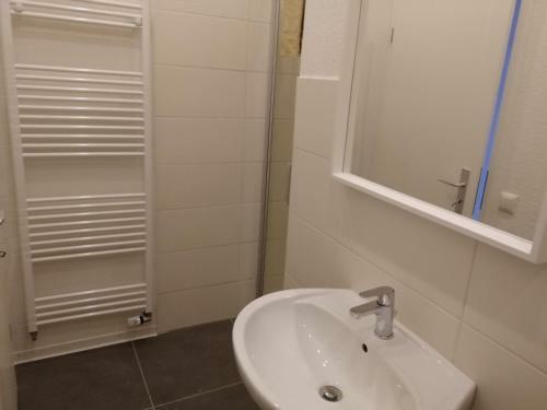 M�bliertes Zimmer Mit Eigenem Bad