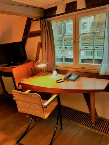 Hotel Schiefes Haus