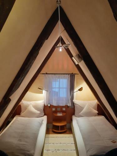 Hotel Schiefes Haus