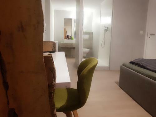 A40 Romantic Hoteliving