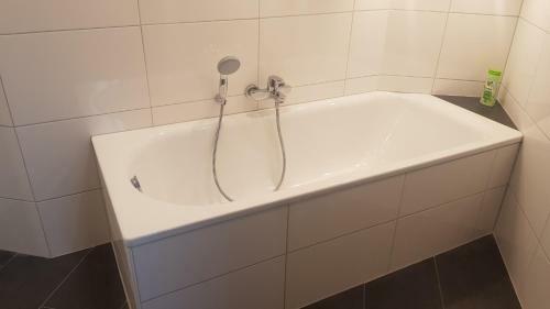 A40 Romantic Hoteliving
