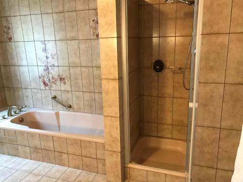 Hostal Gem�tliches G�stehaus!