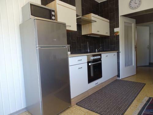 Spacious Apartment In Palzem Near River Moselle