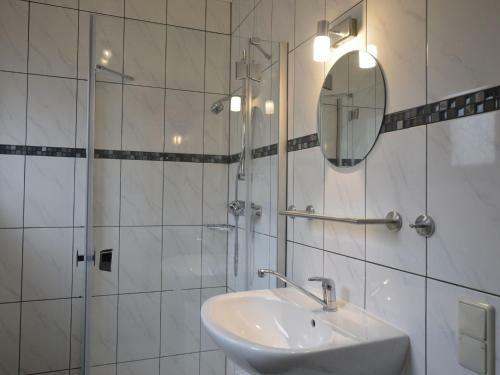 Spacious Apartment In Palzem Near River Moselle