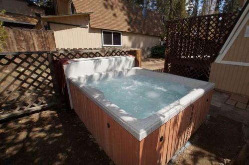 Bear's Den By Big Bear Cool Cabins