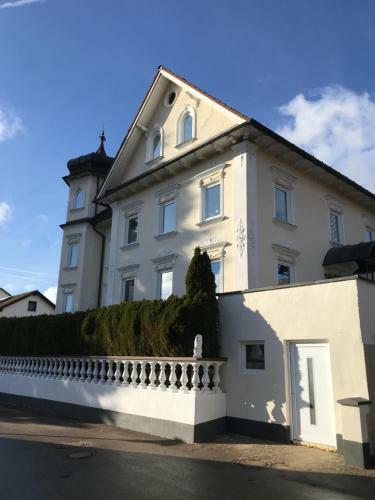 Hostal Bahnweg 9