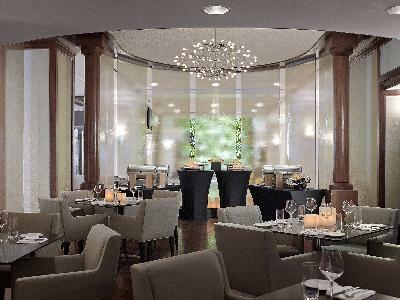 Delta Chelsea Hotel - Signature Club