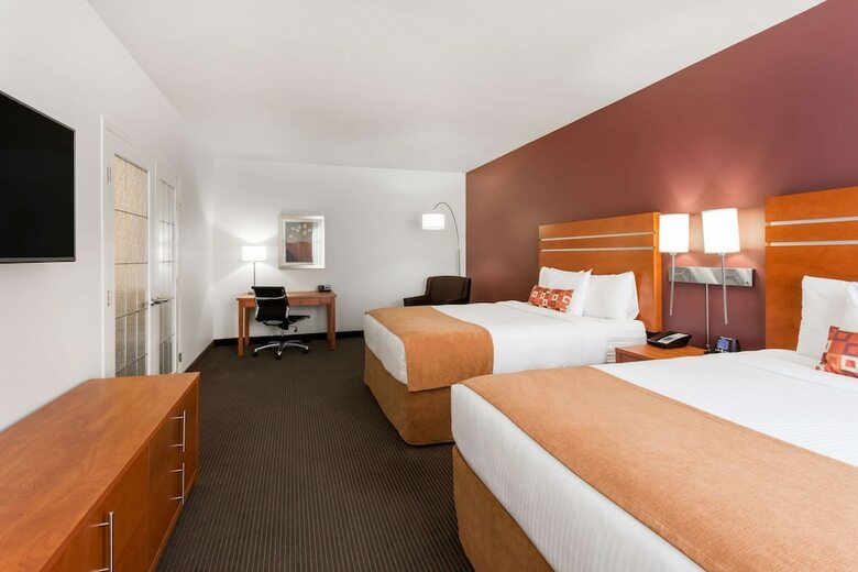 Hotel Wingate By Wyndham Calgary