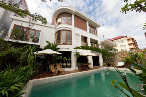Hotel Away Villa Salt Phnom Penh