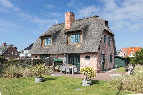 Cosy House
