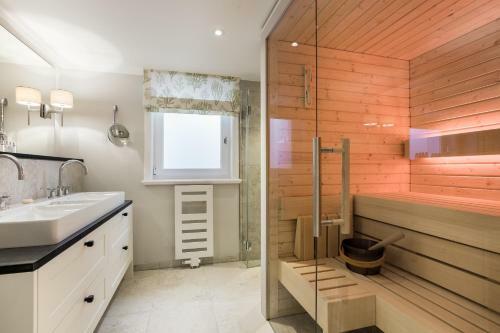 Cosy House