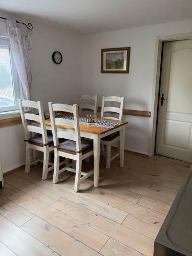 Ferienhaus-schaedertalblick
