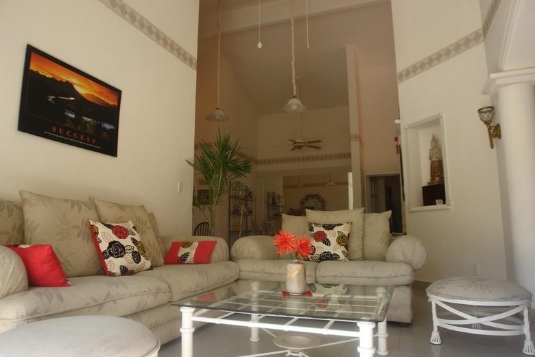 Hostal Residencia Los Encantos