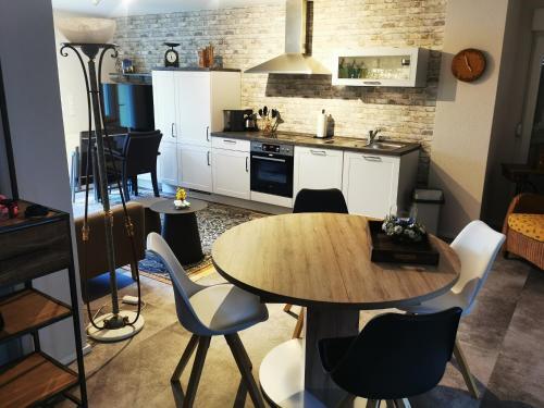 Apartamento Naturnahe Sch�ne Neu Gestaltete Ferienwohnung