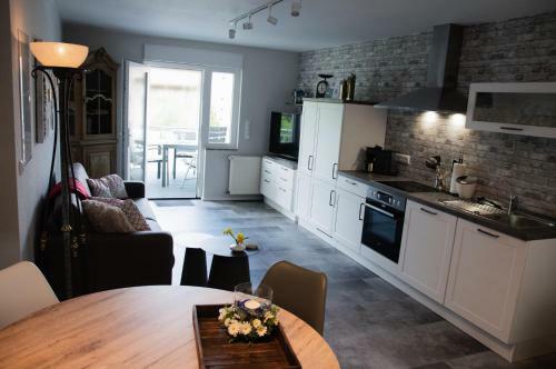 Apartamento Naturnahe Sch�ne Neu Gestaltete Ferienwohnung