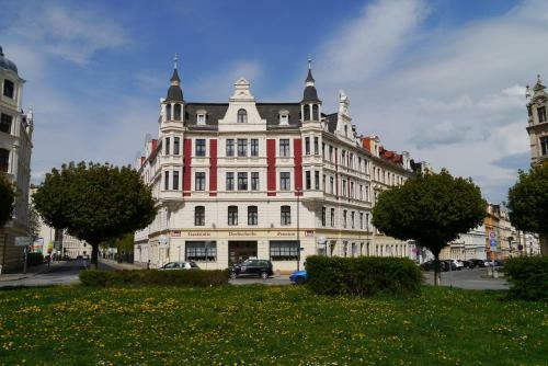 Hostal Menzels Gastst�tte & Pension Drehscheibe