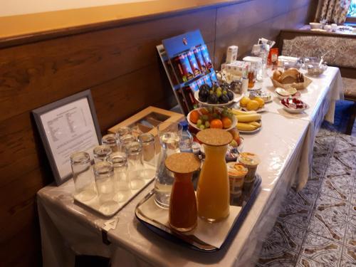 Hostal Pension Kreuzinger