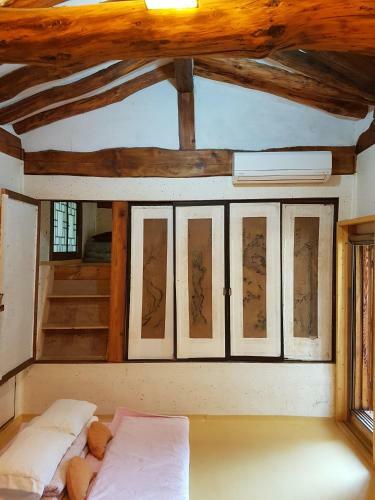 Hostal Soriwool Guesthouse