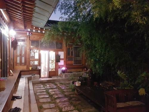 Hostal Soriwool Guesthouse