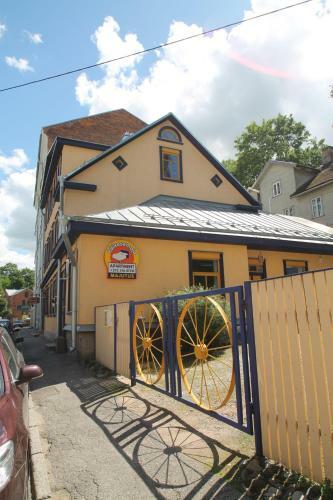 Sunnyhouse Apartments
