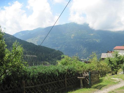 Hostal Chalet Catton