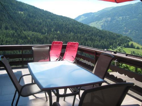 Hostal Chalet Catton