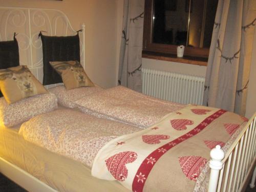 Hostal Chalet Catton