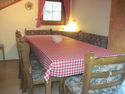 Hostal Chalet Catton
