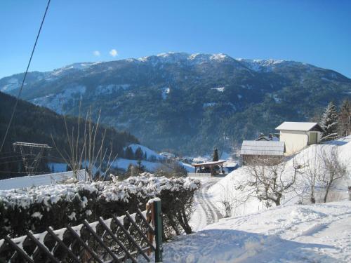 Hostal Chalet Catton