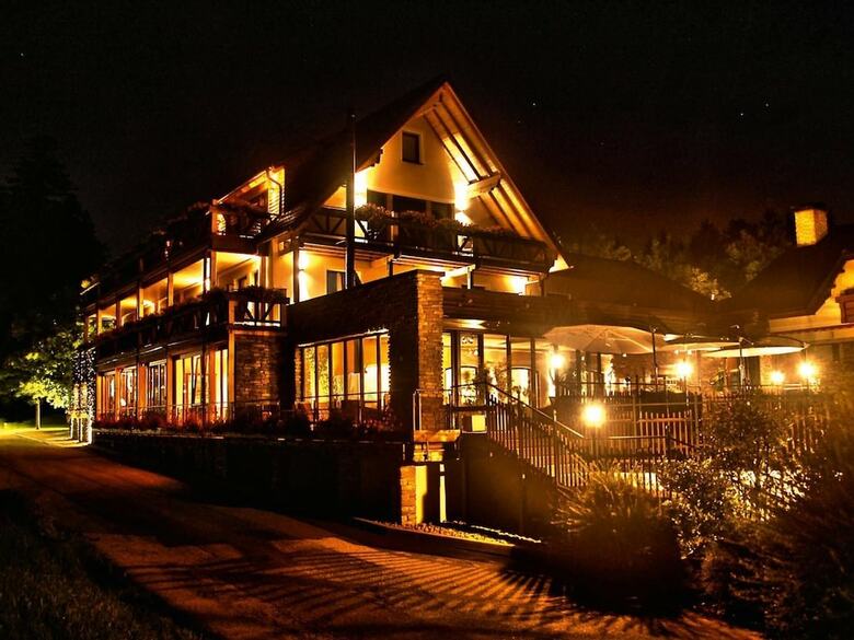 Hotel Gr�ner Wald