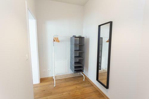 Full House Studios - The Buffalo Apartment - Ntflx + Wifi