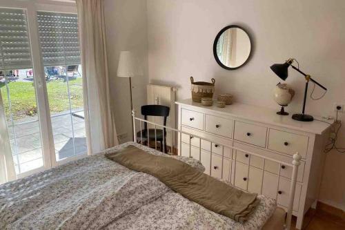 Apartamento Die Seeblume - Ferienwohnung Mit Pool Und Seeblick