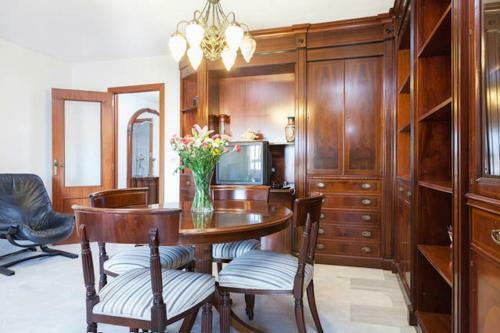 Beautiful Apartment 120m2, Two Minutes From The Beach