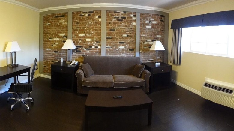 Posada Staples Center Inn