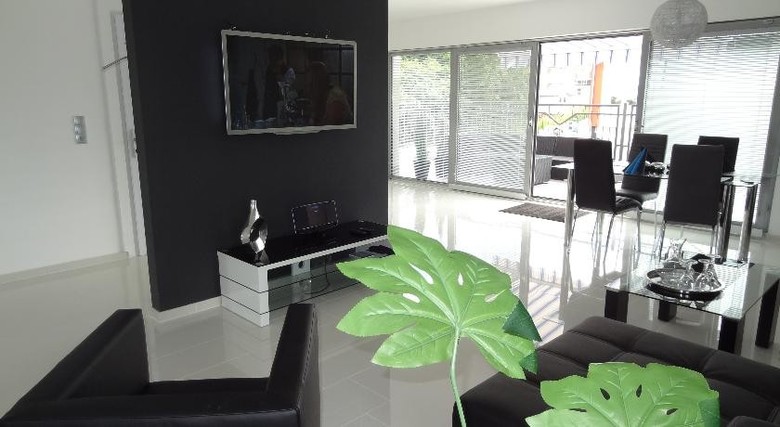 Apartment L�we