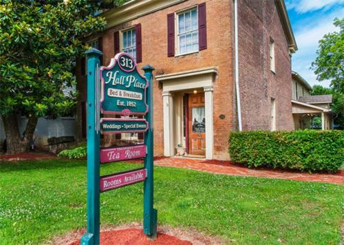 Hall Place Bed & Breakfast