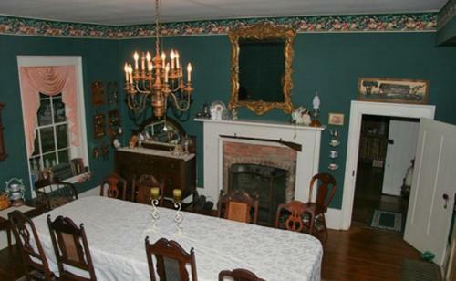 Hall Place Bed & Breakfast