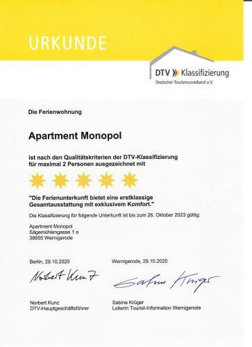 Monopol Apartments
