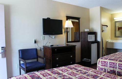 Motel Carom Inn