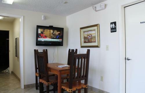 Motel Carom Inn