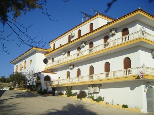 Hotel Meson Fuente Del Pino