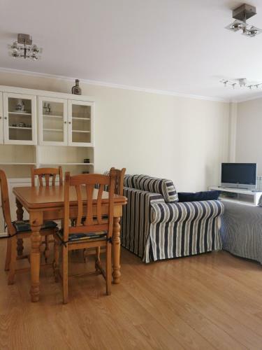 Apartamento D�plex En Urbanizaci�n Privada Ampuero