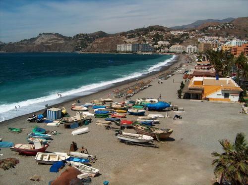 Nice Seafront Apartment