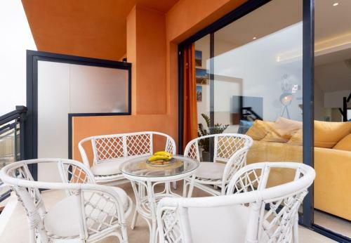 Sunny Castillo Apartment