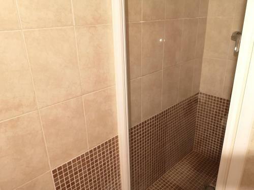 Acogedor Apartamento Frente Al Mar Con Piscina
