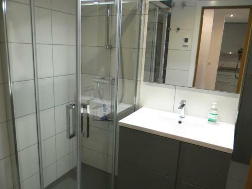 Bonito Apartamento Con Inmensa Terraza Y Piscina