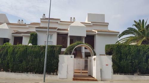 Bonito Apartamento Con Inmensa Terraza Y Piscina