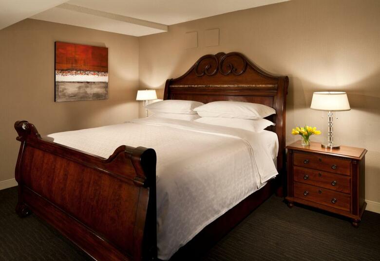 Sheraton Red Deer Hotel